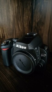 【最短翌日発送!】Nikon D40 CCD機　デジタル一眼レフカメラ バッテリー充電器付き