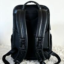 【新品同様】トゥミ TUMI バックパック リュック ALPHA 3 ビジネス 本革牛革オールレザー 黒ブラック メンズバッグ鞄 大容量 レディース_画像3