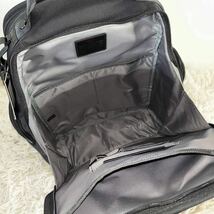 【新品同様】トゥミ TUMI バックパック リュックサック ALPHA 3 バリスティックナイロン 黒ブラック 大容量 ビジネス 鞄 メンズレディース._画像10