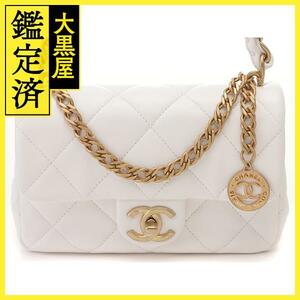 CHANEL シャネル ミニマトラッセチェーンショルダー ホワイト ゴールド金具 ラムスキン【432】2148103590351