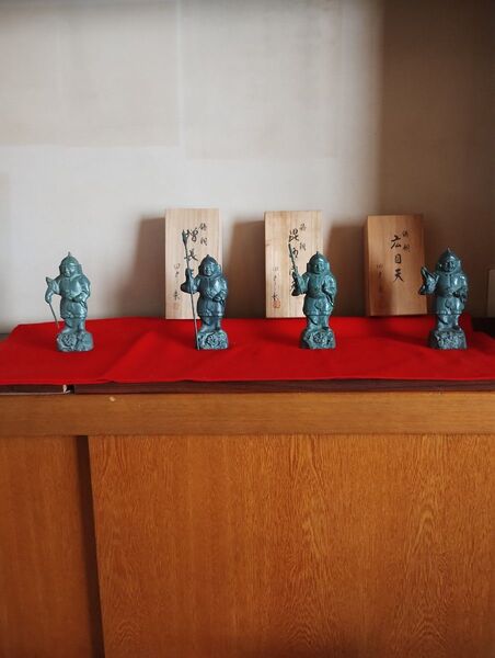 彫刻家田中彰作 四天王像