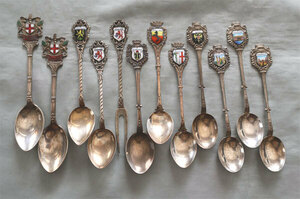  Europe,i Ran. city. . chapter attaching spoon 1 1 pcs Fork 1 pcs used box none B