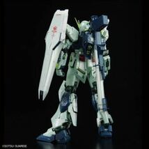 ●●再入荷【即落】●MG 1/100 GUNDAM SIDE-F限定 RX-93 νガンダム Ver.Ka (サイコフレーム発動イメージカラー) ●BANDAI●新品純正●●_画像3