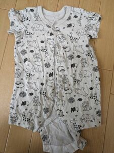 【ベビー服】半袖ロンパース　60〜70cm