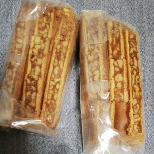 値下げ不可　310g 2袋　鎌倉紅谷　　お菓子　お土産　鎌倉　お土産　くるみ菓子　焼き菓子　クルミッ子　クルミっ子　切り落とし