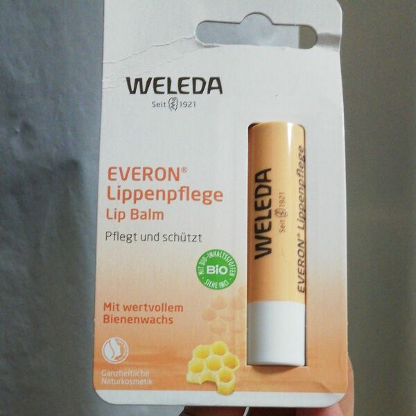 値下げ不可　1本　コスメ　WELEDA　ヴェレダ　 オーガニックリップクリーム　リップ　リップクリーム　ドイツ