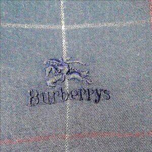 【春セール／USED美品】ハンカチ　バーバリー　Burberrys　ネイビー　刺繍ロゴ