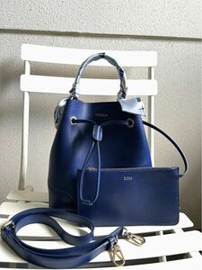 最終価格!美品☆ FURLA フルラ 2wayショルダーバッグ STACY ステイシー ネイビー 巾着バッグ バケット