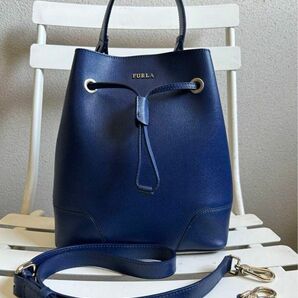 美品☆ FURLA フルラ レザー　2wayショルダーバッグ STACY ステイシー ネイビー 巾着バッグ バケットバッグ