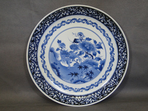 * blue and white ceramics white .. Tang . writing . lion,... . medium-sized dish diameter 32cm*