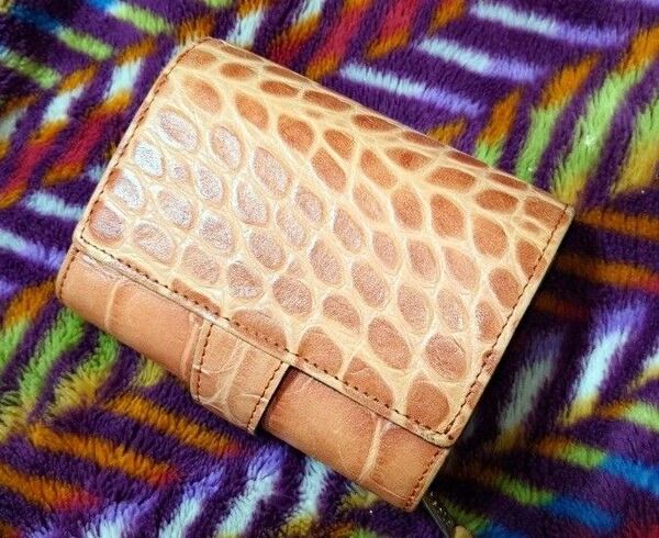isola 財布 クロコ コンパクト 小銭入れ 三つ折り財布