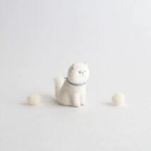 ハンドメイド　モフモフ白猫　羊毛フェルト　人形　ミニチュア　猫　ドールハウス _画像8