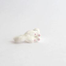 ハンドメイド　モフモフ白猫　羊毛フェルト　人形　ミニチュア　猫　ドールハウス _画像6