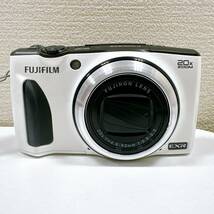 【ART-2490】 1円～ 富士フィルム FUJIFILM FinePix F1000EXR / FUJINON LENS 20X ZOOM デジタルカメラ 通電チェック済み 現状保管品_画像2