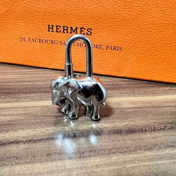 ★正規品 美品★HERMES エルメス エレファント カデナ チャーム アクセサリー シルバー 