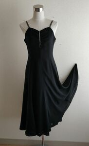 社交ダンス　サンリーヌの黒のワンピースドレス