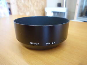 Nikon ニコン HN-24 ネジコミ式レンズフード(100-300mmS/AF70-210mmズーム/AF75-300mmSズーム用)中古品