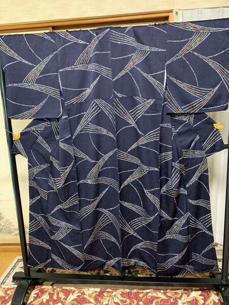 小紋(正絹)濃紺 絞り 身丈 154.5cm K-105
