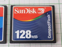 ◆カメラ2285◆ コンパクトフラッシュ（CFカード）128MB　2個セット（GBではありません） SanDisk サンディスク Used ～iiitomo～_画像3