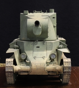1/35 ドイツ軍鹵獲改造車輛 BT-42突撃砲（フィンランド軍）木製ベース付き 制作完成品（ベースサイズ290ｍｍ×152ｍｍ）
