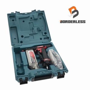 ☆中古美品☆ makita マキタ 55mm 高圧仕上げ釘打ち機 AF552H 赤/レッド フィニッシュネイラ エアツール 内装業 釘打機 89668の画像2