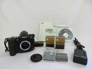 (1-25)【通電OK！】Nikon / ニコン D700　2459047　バッテリーチャージャー　バッテリー　EN-EL3e プラス2本付き