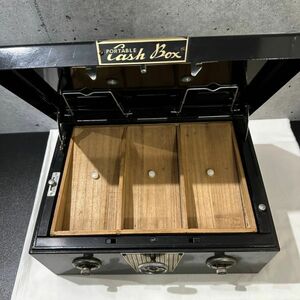 ht2036【100】//TOHO★トーホー　キャッシュボックス　金庫　昭和レトロ　アンティーク　手提げ　PORTABLE　CashBOX