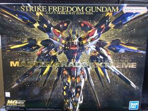  новый товар нераспечатанный BANDAI SPIRITS MGEX Mobile Suit Gundam SEED DESTINY Strike freedom Gundam 1/100 шкала цвет разделение завершено пластиковая модель 