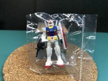 【RX-78-2 ガンダム】武器ありVer. シールド ビームライフル 機動戦士ガンダム マイクロコレクション フィギュア ファースト バンプレスト_画像1