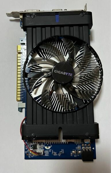 送料無料 Gigabyte NVIDIA GeForce GTX 550 Ti GPU