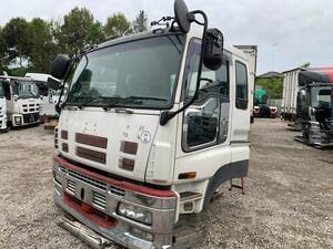 キャビンのみ　Isuzu　Giga　キャビン　CYJ77W8-7000915　ベッドincluded　2008January 【管理番号：CE-AE-45】