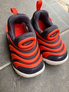  Nike low cut sneakers slip-on shoes Dynamo free TD 343938-015 Kids SIZE 13 (M) NIKE used 
