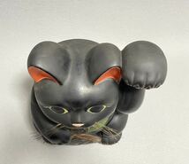 招き猫　黒　置物　大きめ 全長約39cm 金運　魔除け　厄除け　家内安全 昭和レトロ まねきねこ 商売繁盛 _画像4