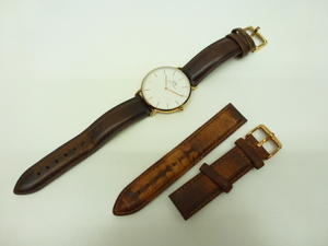 ブランド祭 時計祭 Daniel Wellington ダニエル ウェリントン 腕時計 B36R6 中古品 稼働品 自宅保管品 替ベルト 白文字盤 クオーツ メンズ