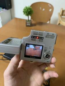 KYOCERA カメラ Finecam SL400R 4.0Megapixels SD128MB.