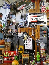 チャンピオン　エンボスティンサイン　（DEPENDABLE SPARK PLUGS）　■　アメリカン雑貨　アメリカ雑貨　看板_画像4