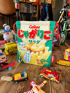 駄菓子屋シリーズ　お菓子のキンチャク袋　（じゃがりこ）　カルビー　オフィシャルグッズ　巾着袋　昭和レトロ