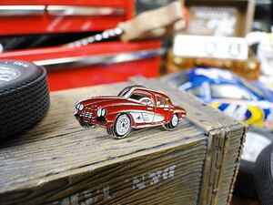  world. famous car pin badge ('61 Corvette ) America miscellaneous goods american miscellaneous goods 