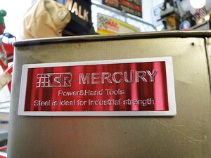 マーキュリー　メタルマグネット　（エンブレム/レッド）　■　アメリカ雑貨　アメリカン雑貨　MERCURY　男前　インダストリアル