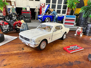 1964 год Ford Mustang литье под давлением миникар 1/36 шкала ( слоновая кость ) # american смешанные товары America смешанные товары 