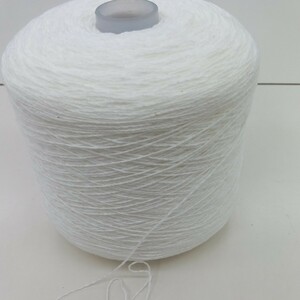 少し太い多本撚りアクリル毛糸 約700g 毛糸 ケイト シュシュ ピアス タッセル 手織り手編み 引き揃え糸 ファンシーヤーン アクセサリー