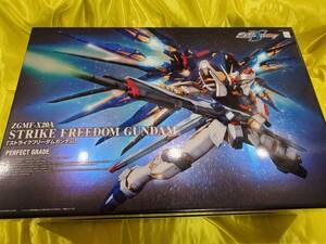  нераспечатанный Bandai PG 1/60 Strike freedom Gundam gun pra Perfect комплектация 