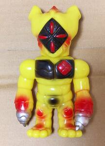  real head. genuine head world Gin ja- head sofvi genuine head toy REALHEAD real head fluorescence yellow molding breaking the seal ending Chaos man 