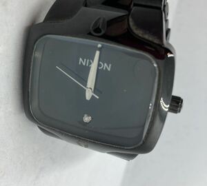 300-0176 NIXON наручные часы металлический браслет черный разряженная батарея работоспособность не проверялась 