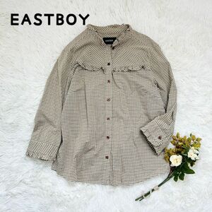 EASTBOY（イーストボーイ）ギンガムチェック　コットンブラウス　ひかえめフリル　ベージュ系　七分袖