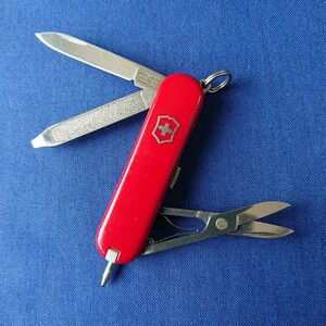 VICTORINOX(ビクトリノックス)クラシック シグネチャー (571)