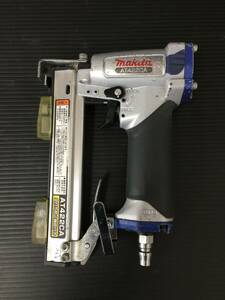 【中古品】★makita(マキタ) 4㎜軽天タッカ AT422CA　T-4307　IT4K7V8XIZXK