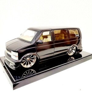 #[1 jpy start!]Jada Toys 1/18 scale CHEVROLET ASTRO 2001 Astro # minicar / car / foreign automobile / figure / case attaching 