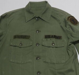 LS54米軍実物ARMYアメリカ古着ユーティリティシャツUTILITYボックスシャツ70’Sビンテージ長袖シャツ綿ポリ混Lパッチ付き/緑系オールド