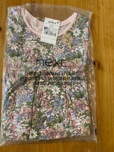 新品未開封品 next Pale Pink Dtisy Tシャツ 半袖 サイズ6-7yrs